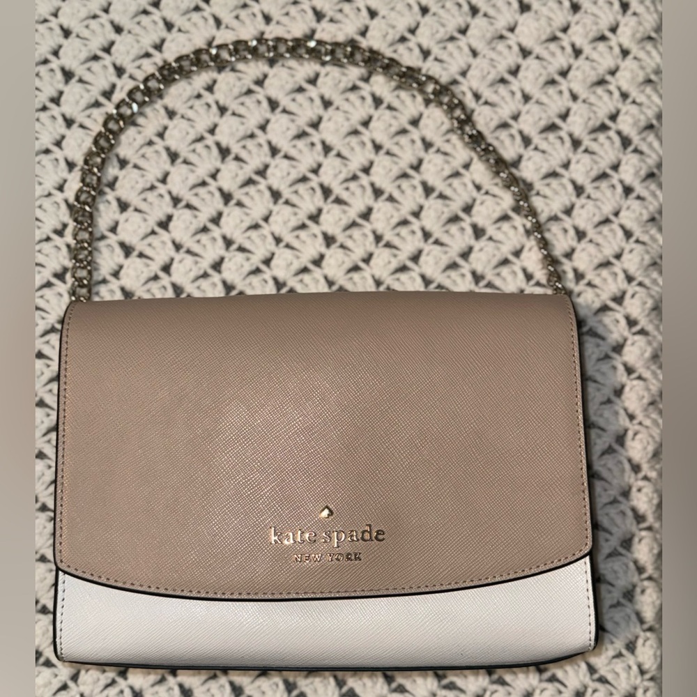 EUC Kate Spade Beige & White Medium Flap Women's Shoulder Chain Bag